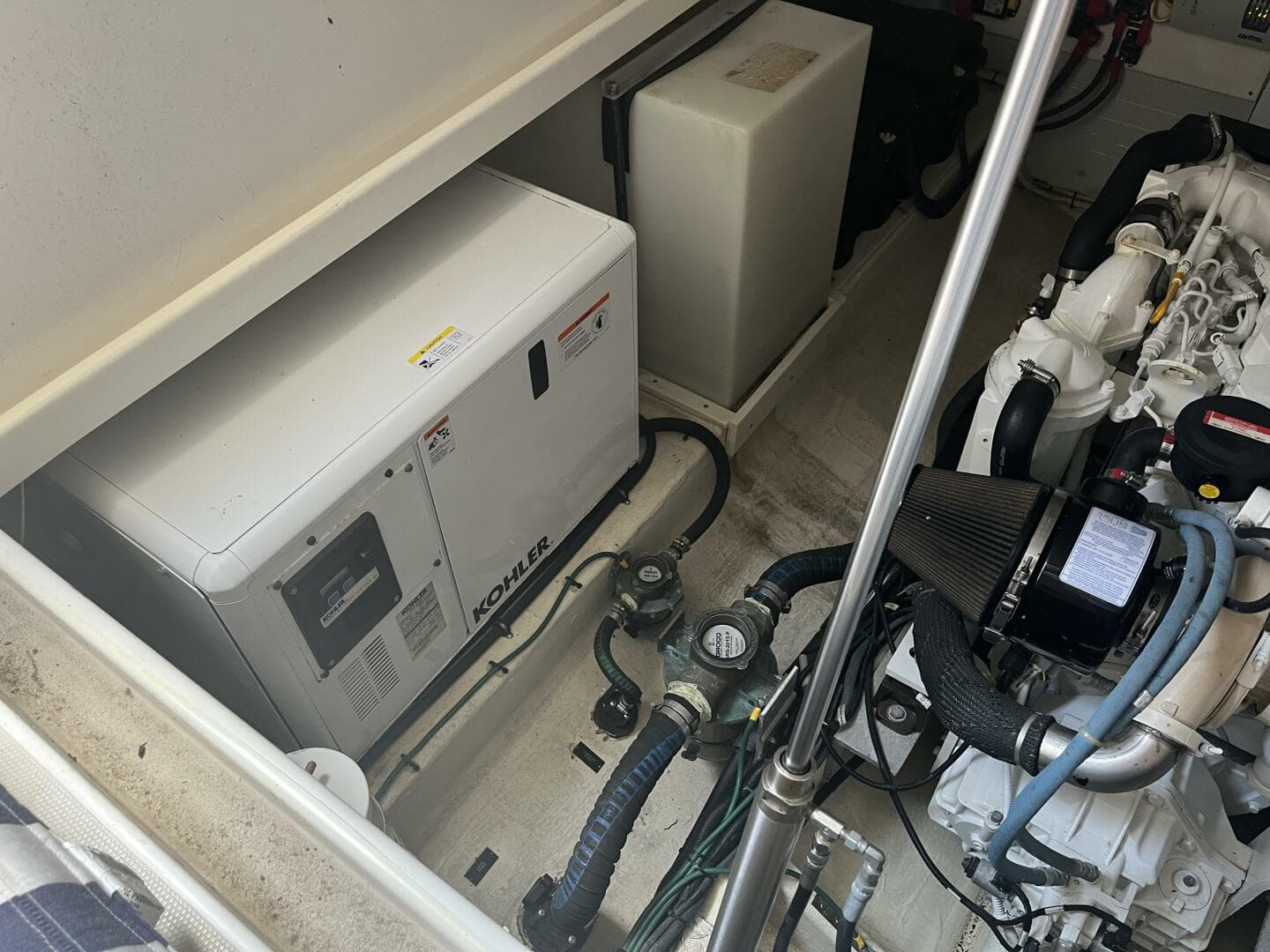 2013 Back Cove 34 - Genset