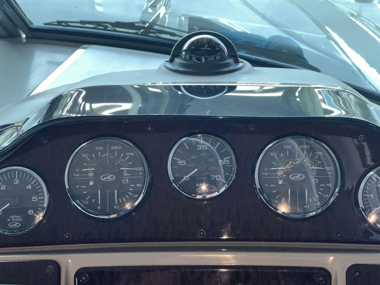 2008 Sea Ray 330 Sundancer