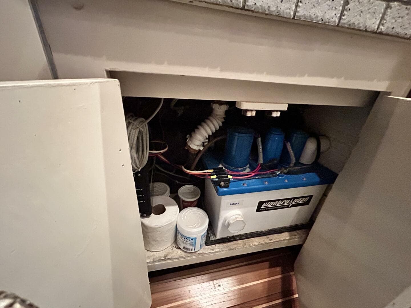 1962 Matthews 42 Double Cabin