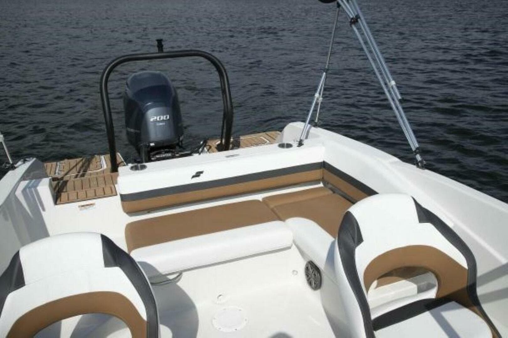 2025 Starcraft SVX 210 OB DC