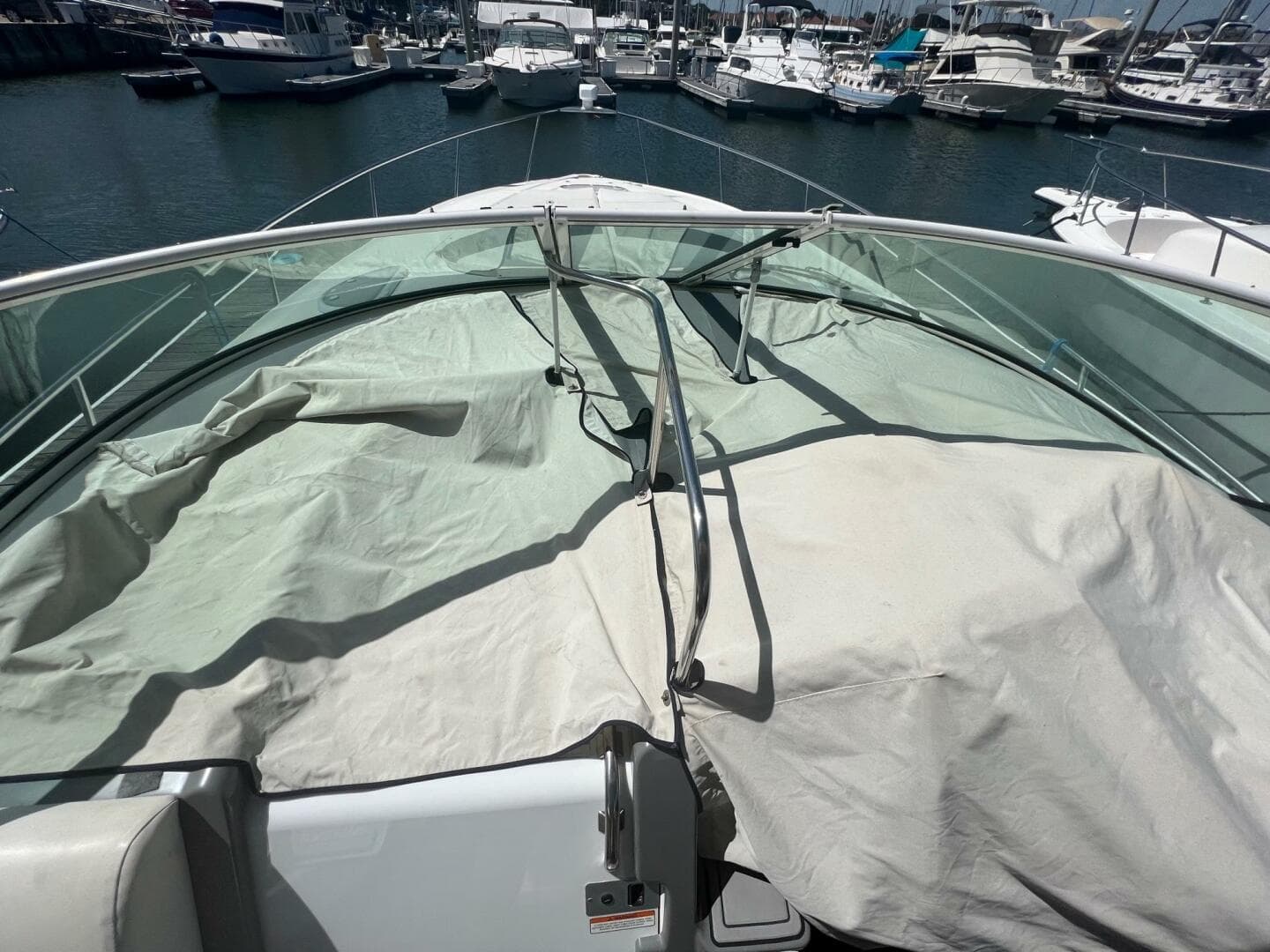 2007 Cruisers Yachts 340 Express