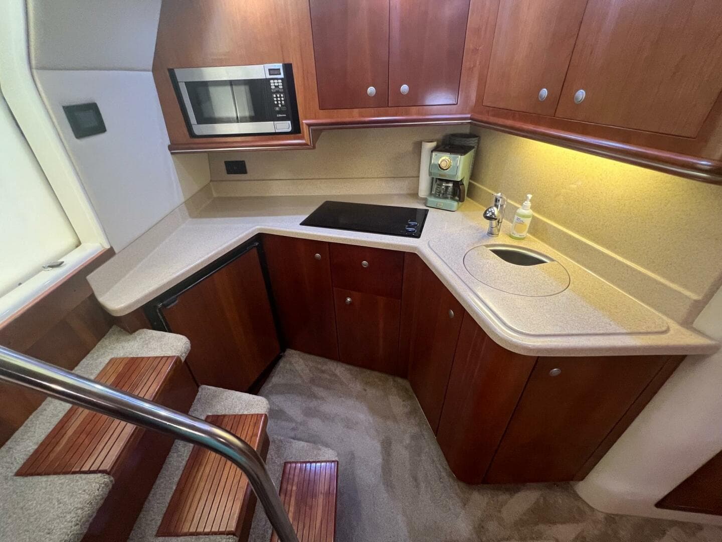 2007 Cruisers Yachts 340 Express