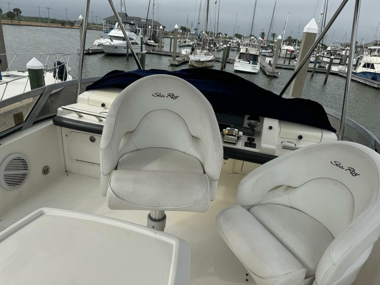 2007 Sea Ray Sedan Bridge