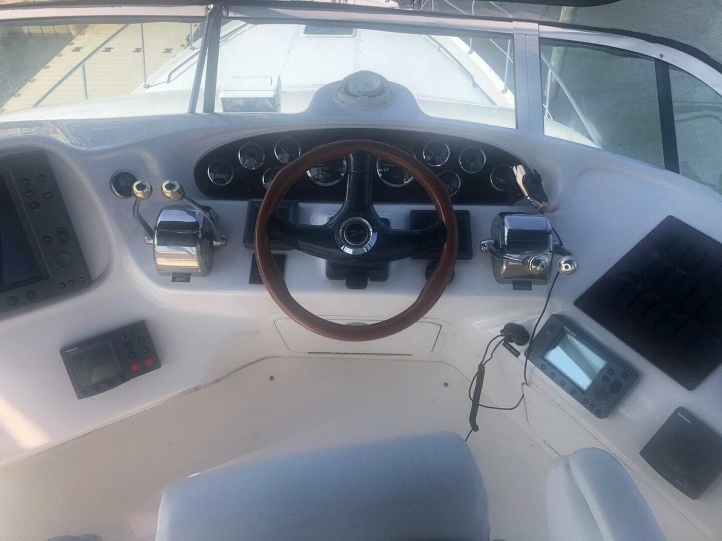 2003 Sea Ray 400 Sedan Bridge