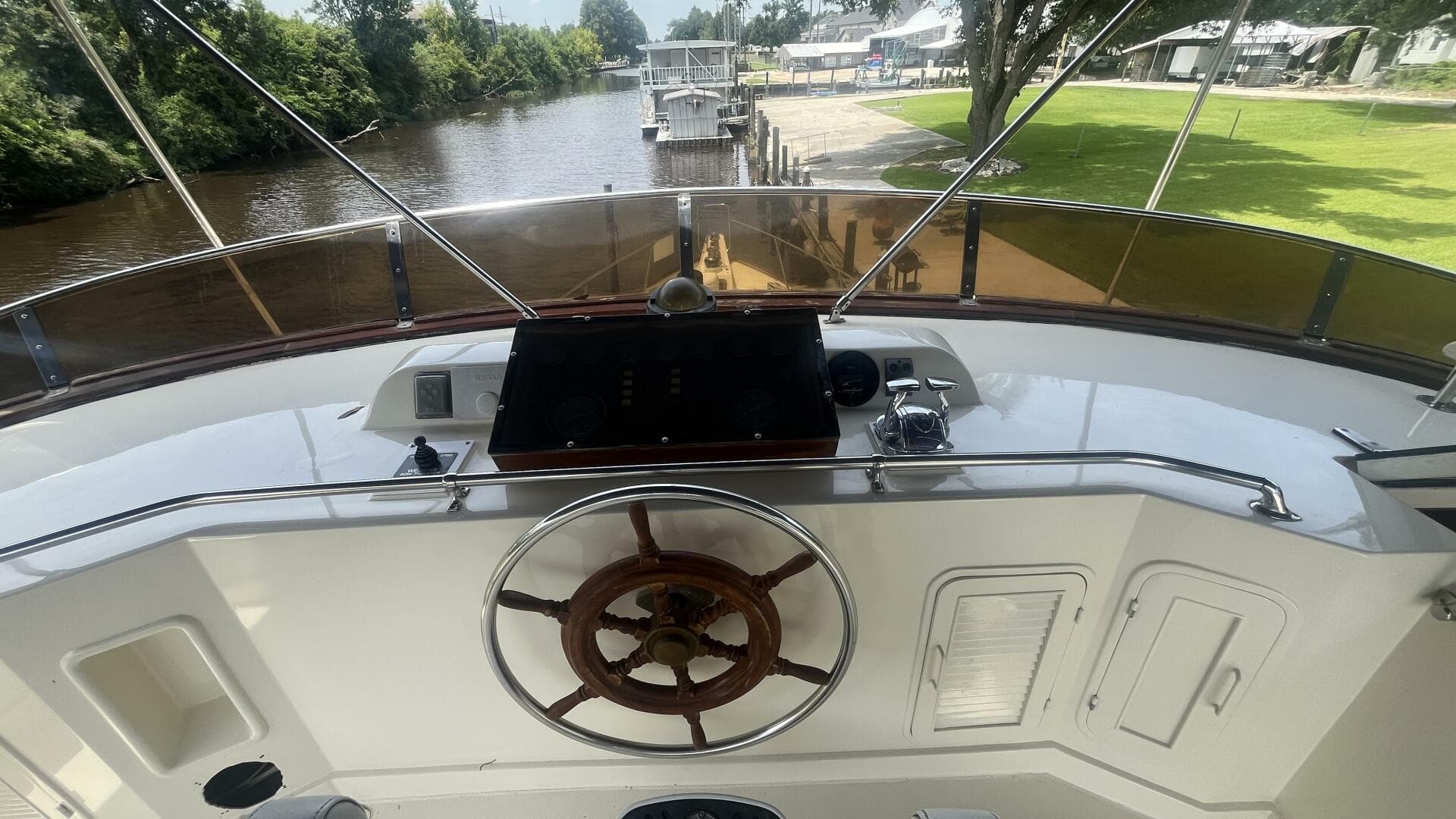 1986 Marine Trader Med Yacht 62 Yachtfish