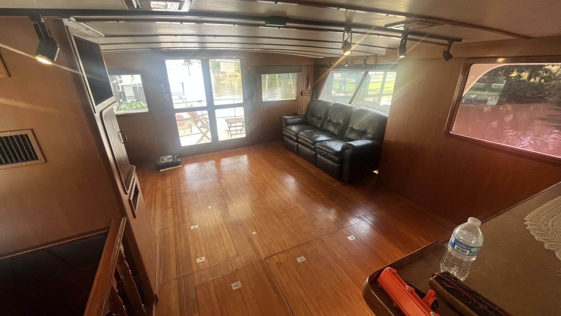 1986 Marine Trader Med Yacht 62 Yachtfish