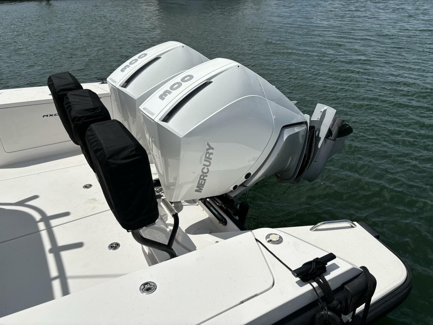 2020 Axopar 37 XC