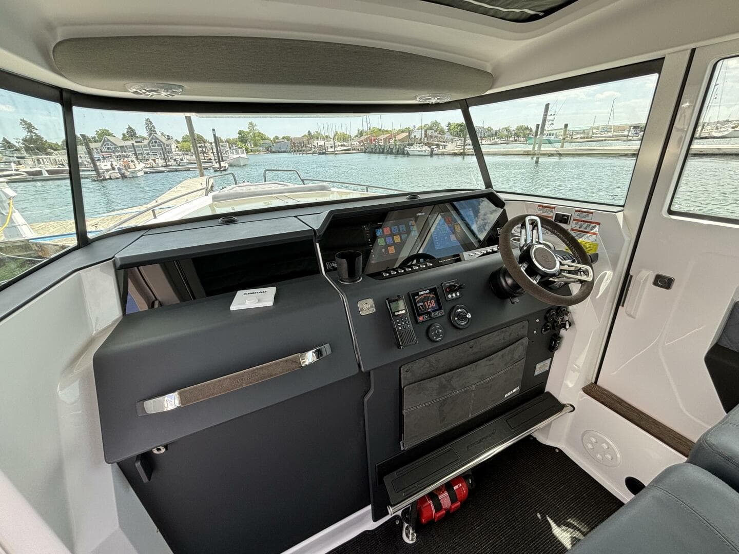 2020 Axopar 37 XC