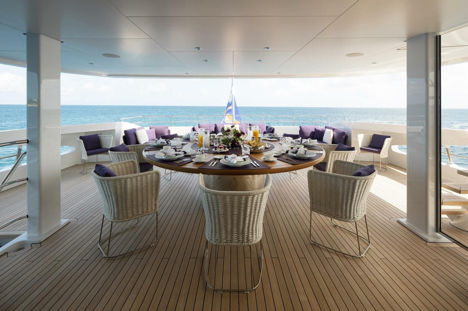 164' Heesen 2021 (ELA) Bridge Deck Aft