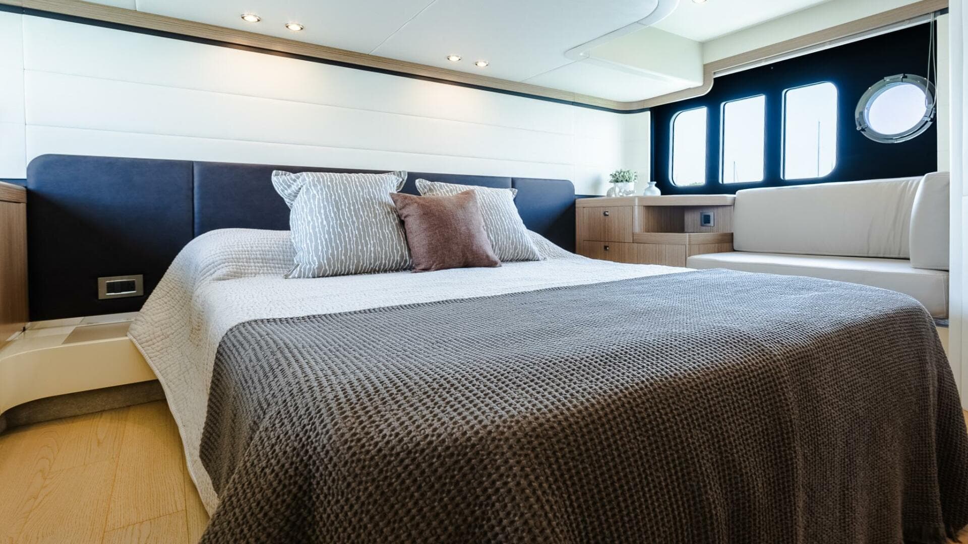 2017 Absolute 50 Fly