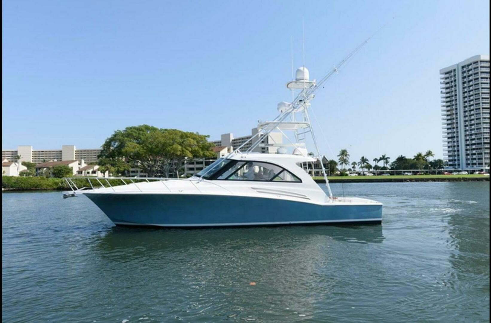 2015 Hatteras Express Sportfish