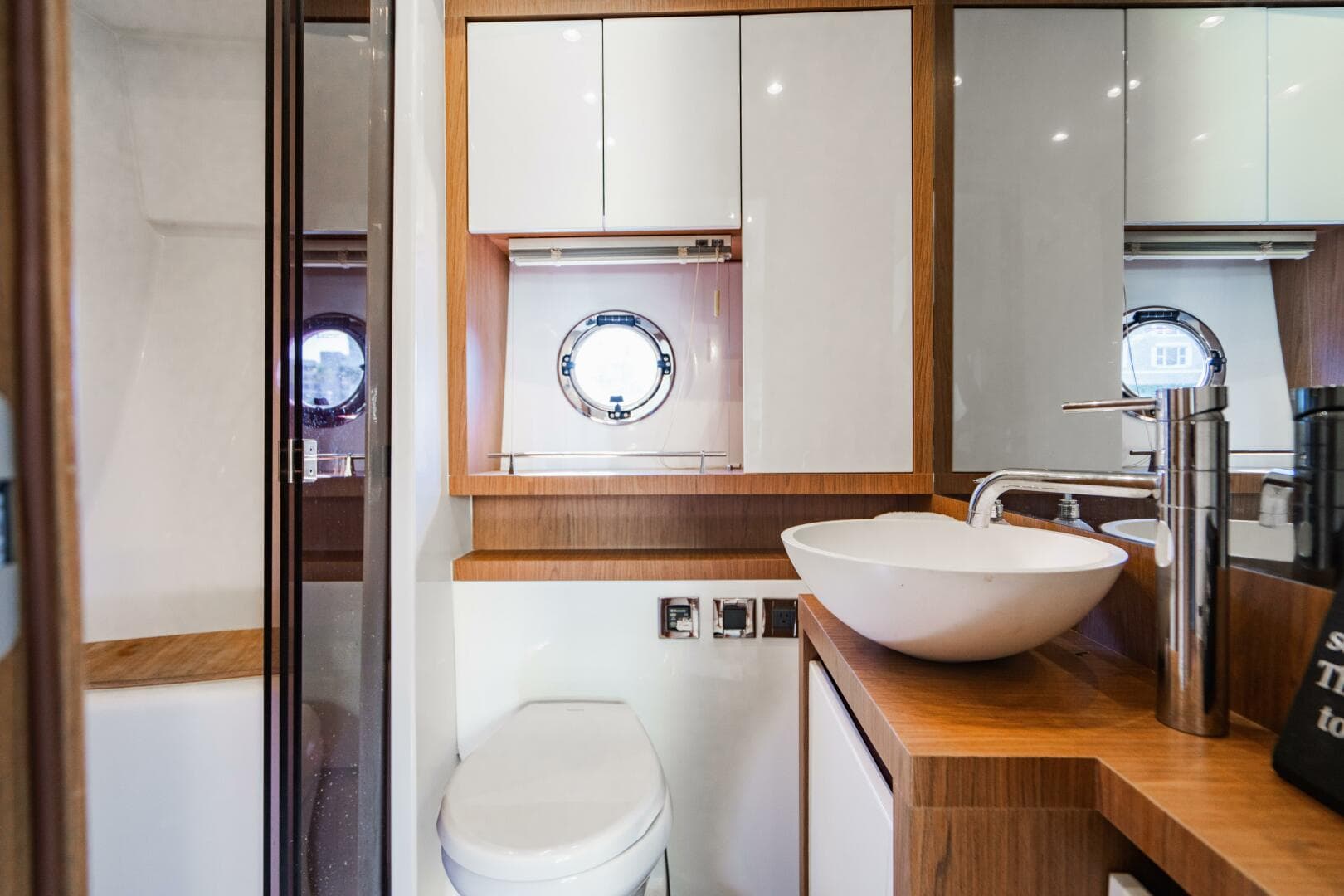 2016 Beneteau Gran Turismo 49