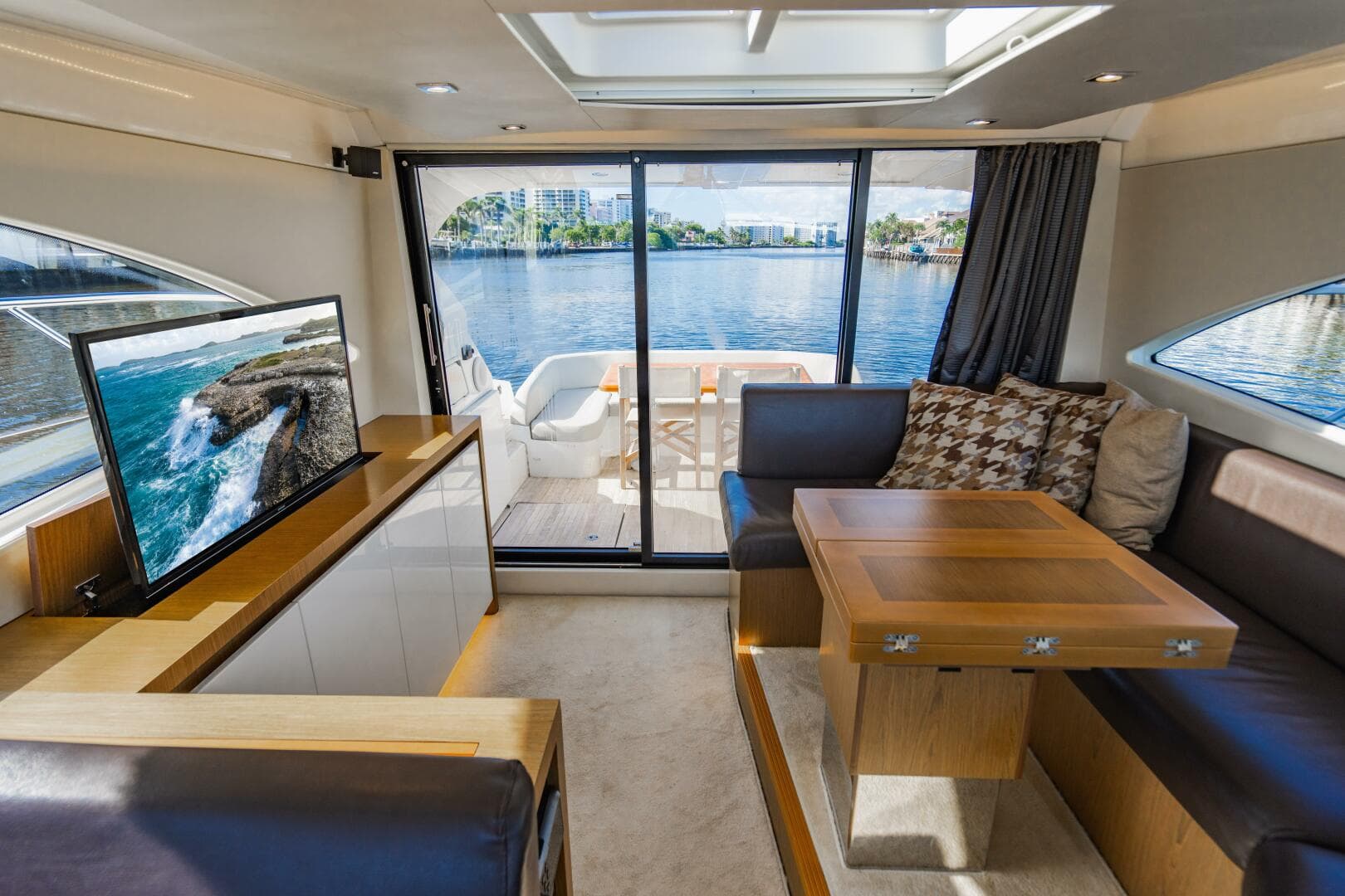 2016 Beneteau Gran Turismo 49