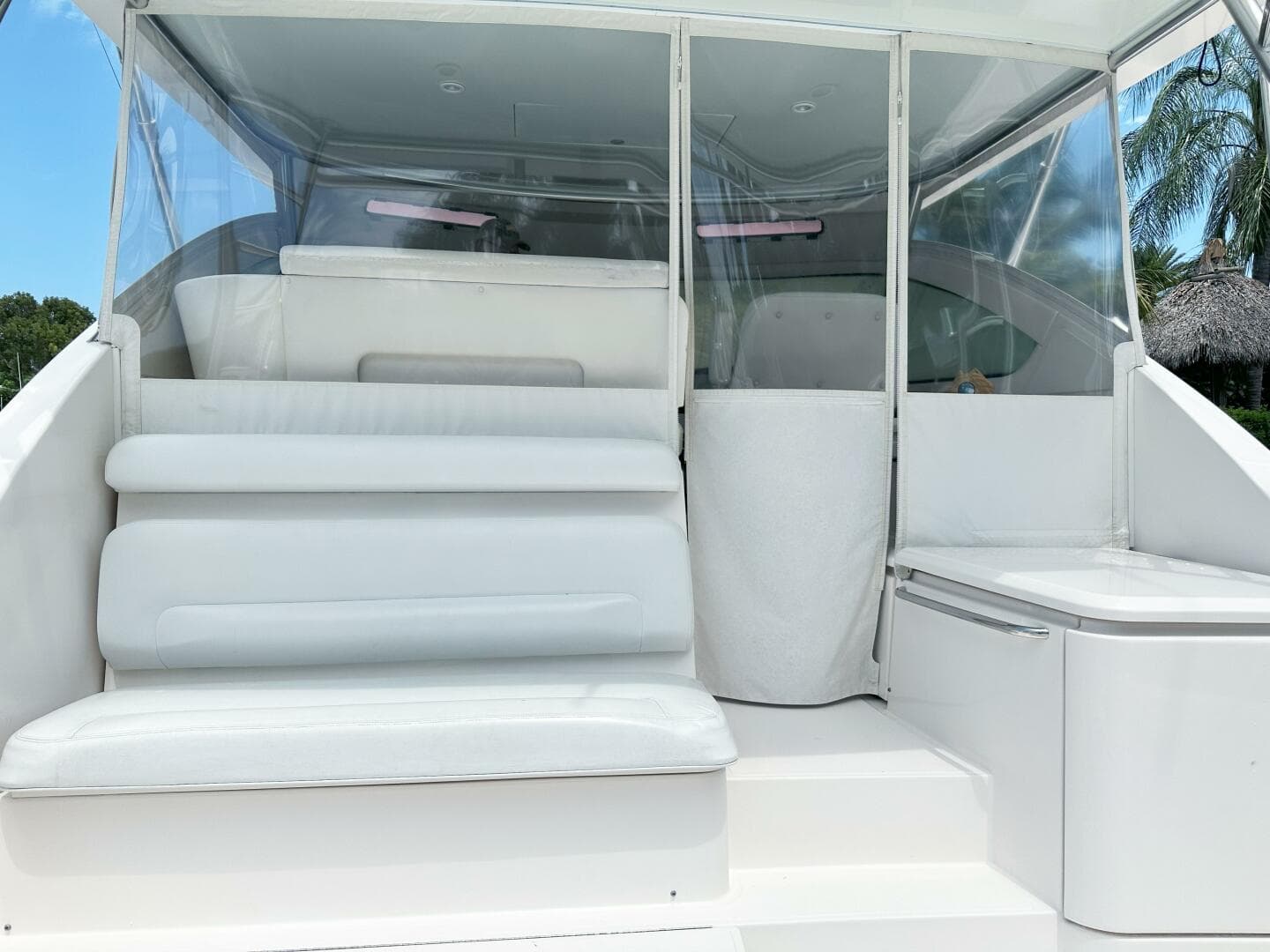 2011 Tiara Yachts 4300 Open