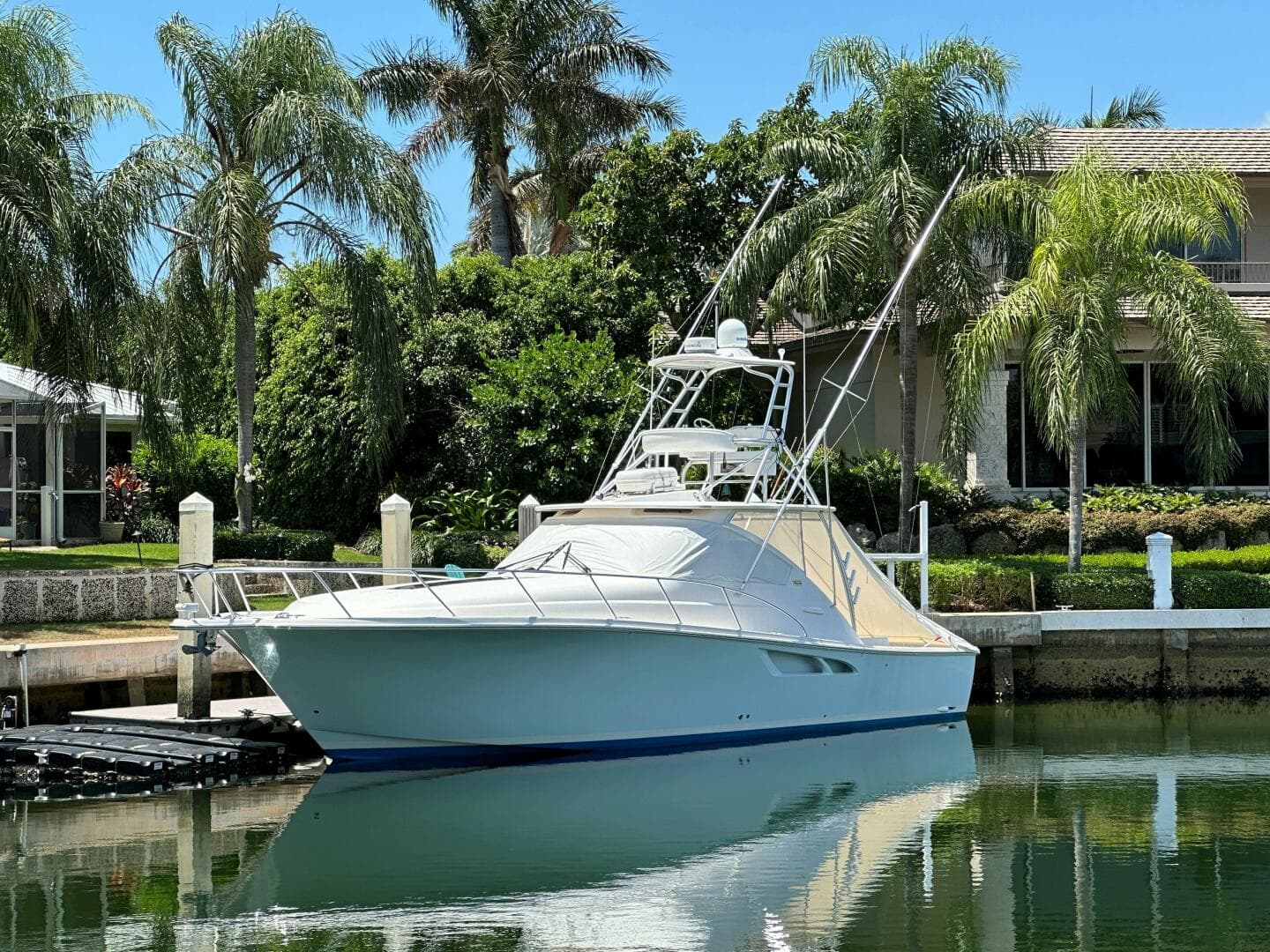 2011 Tiara Yachts 4300 Open