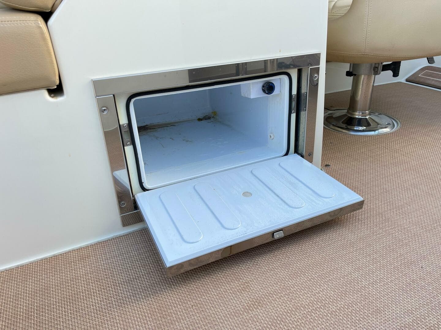 2015 Chris-Craft Launch 32RJ