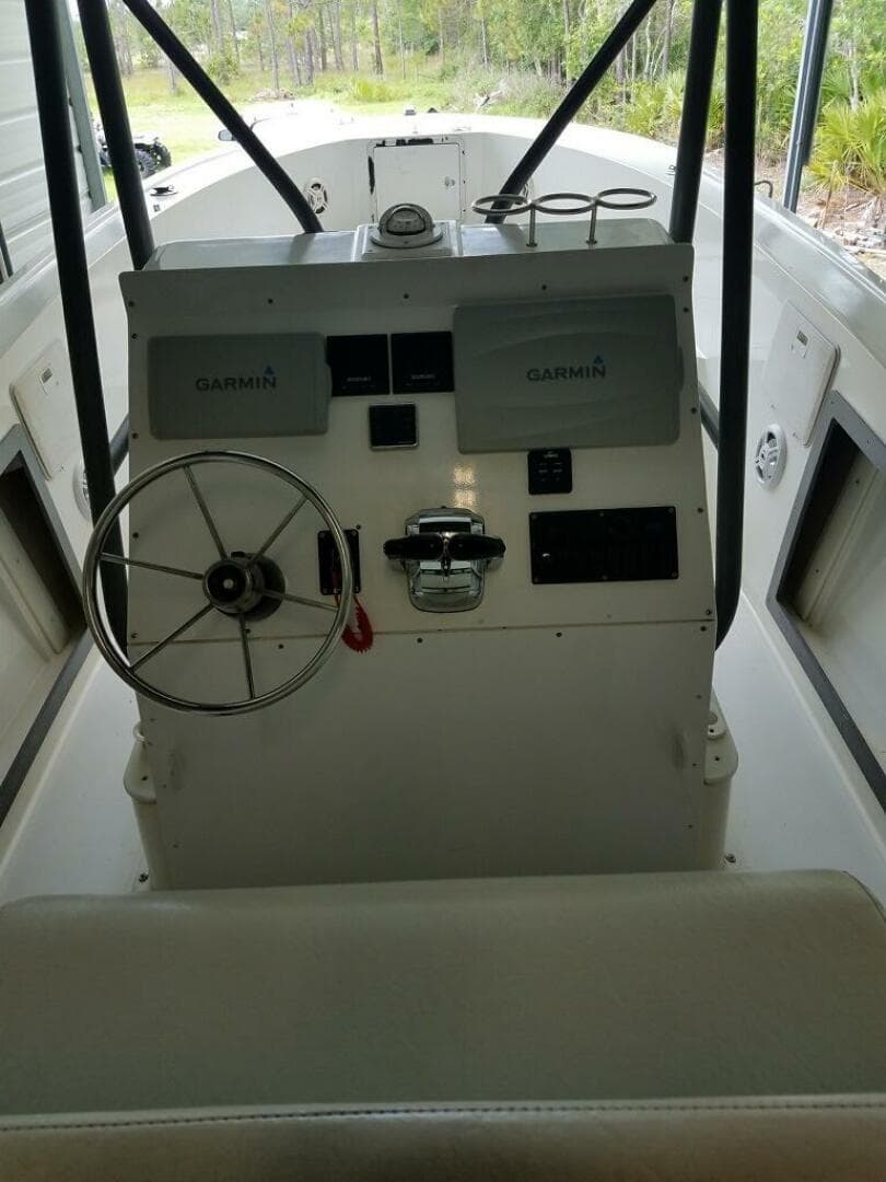1988 Mako 261 Center Console