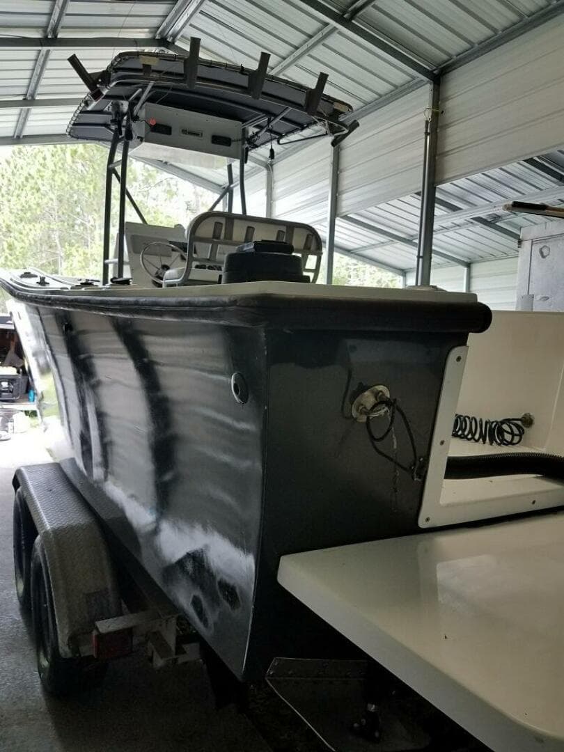 1988 Mako 261 Center Console
