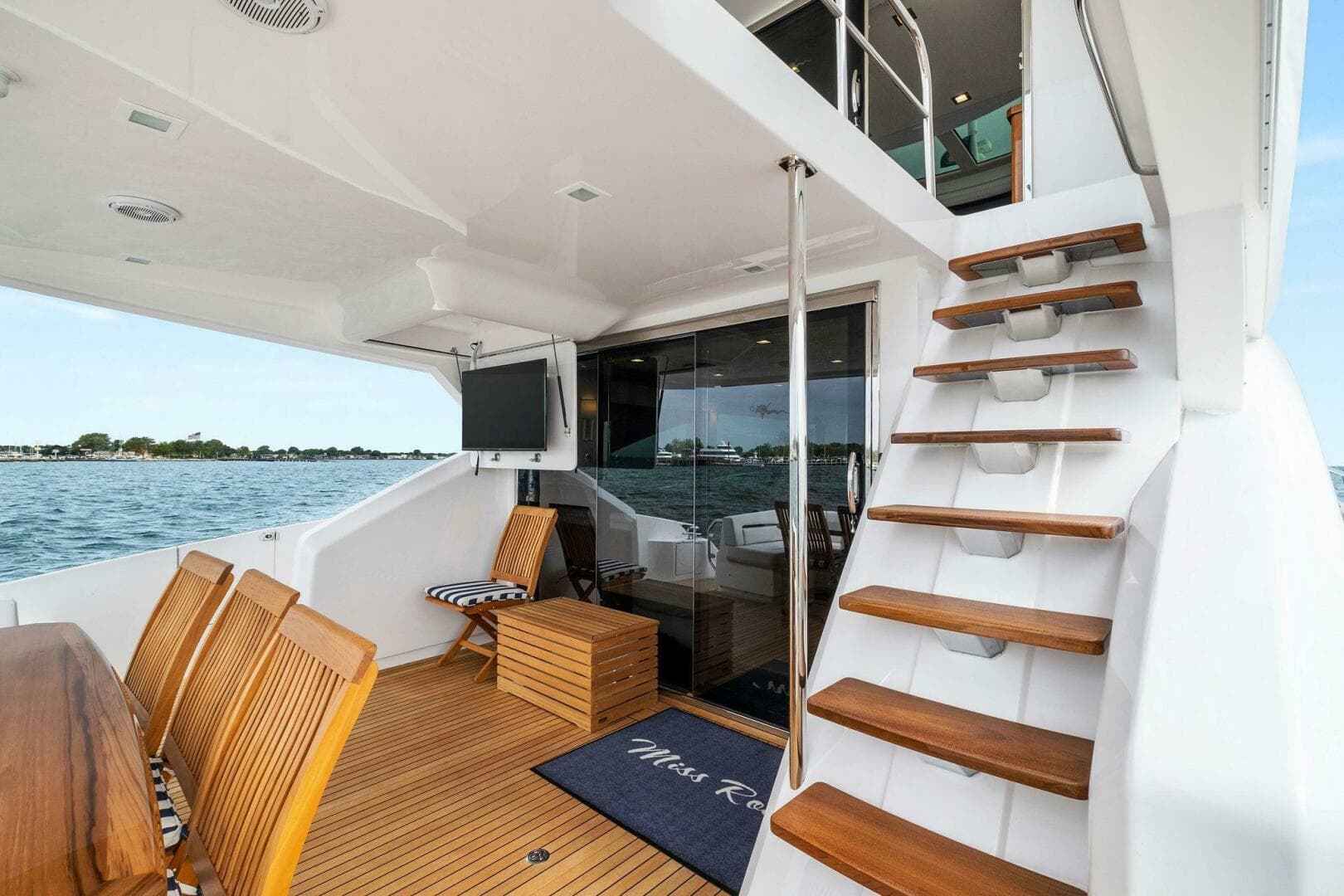 2022 Viking 75 Motor Yacht