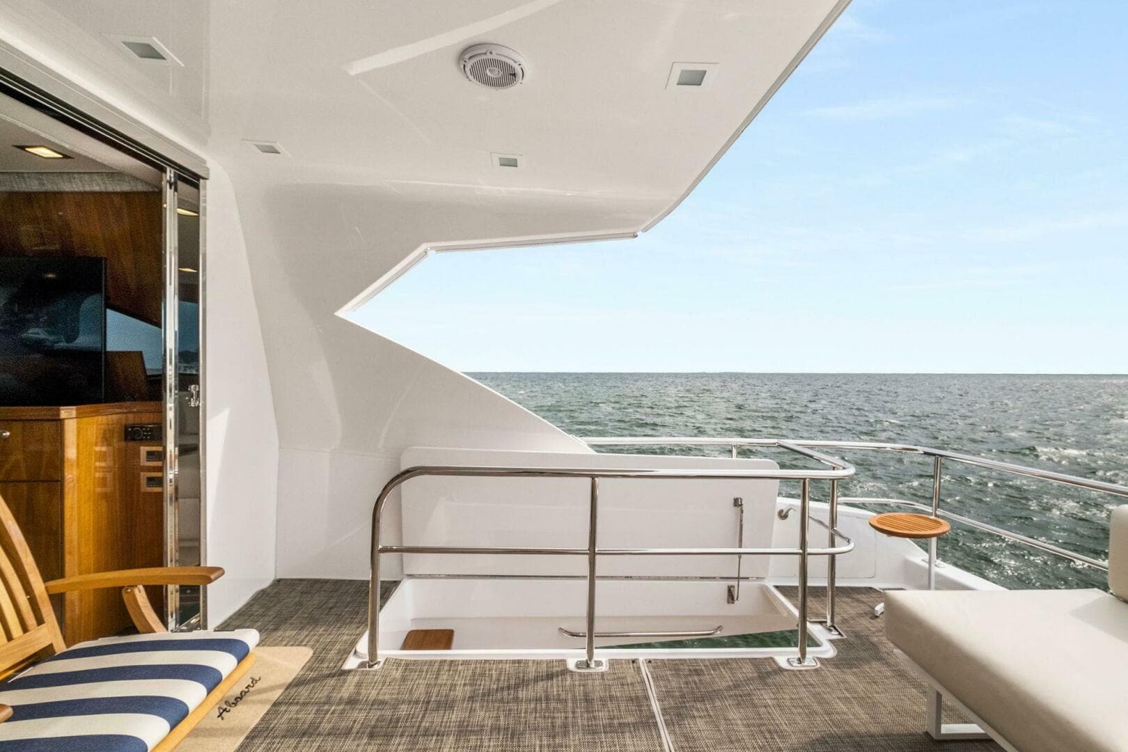 2022 Viking 75 Motor Yacht