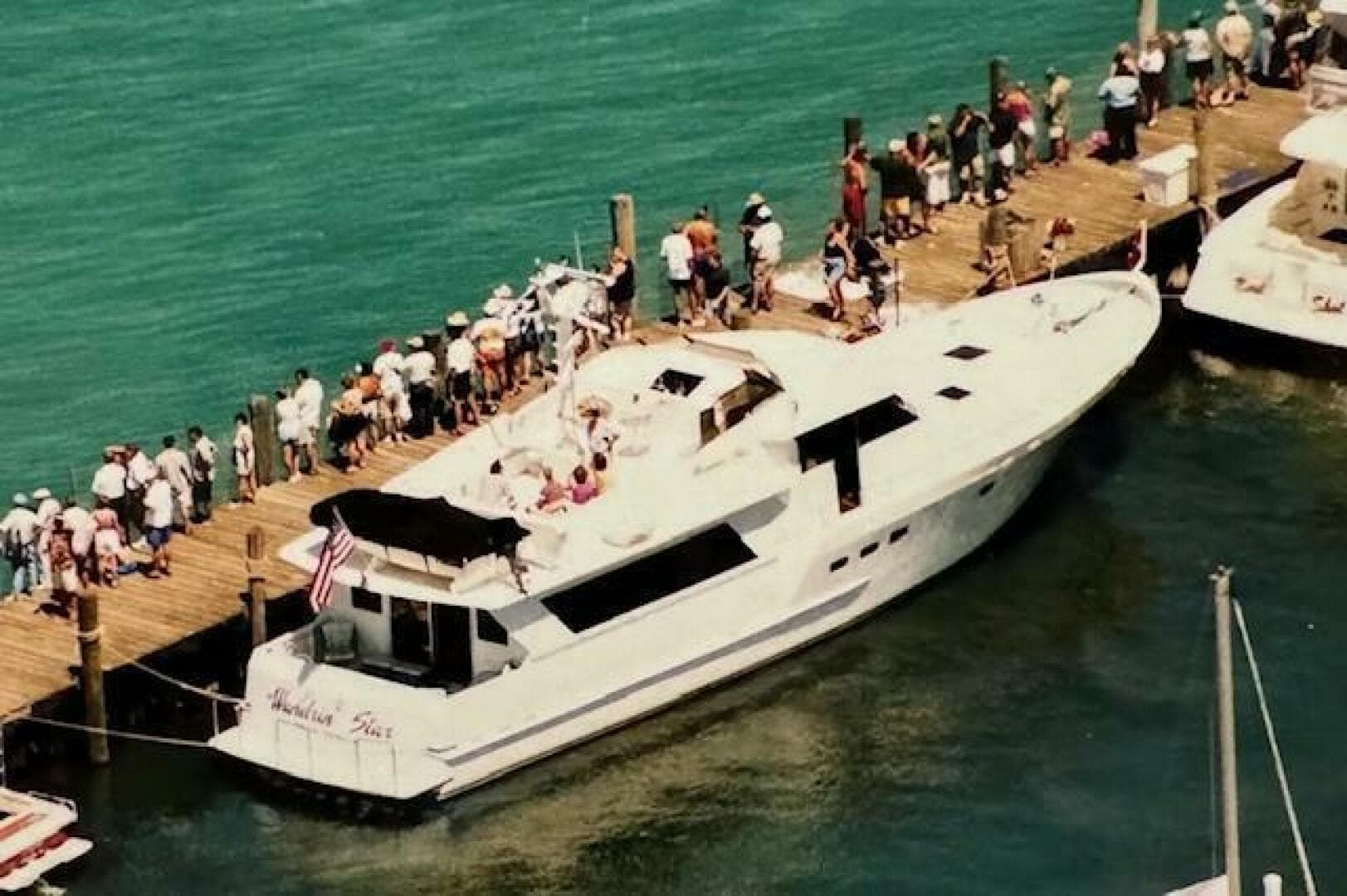 1990 Motor Yacht 70 Brata