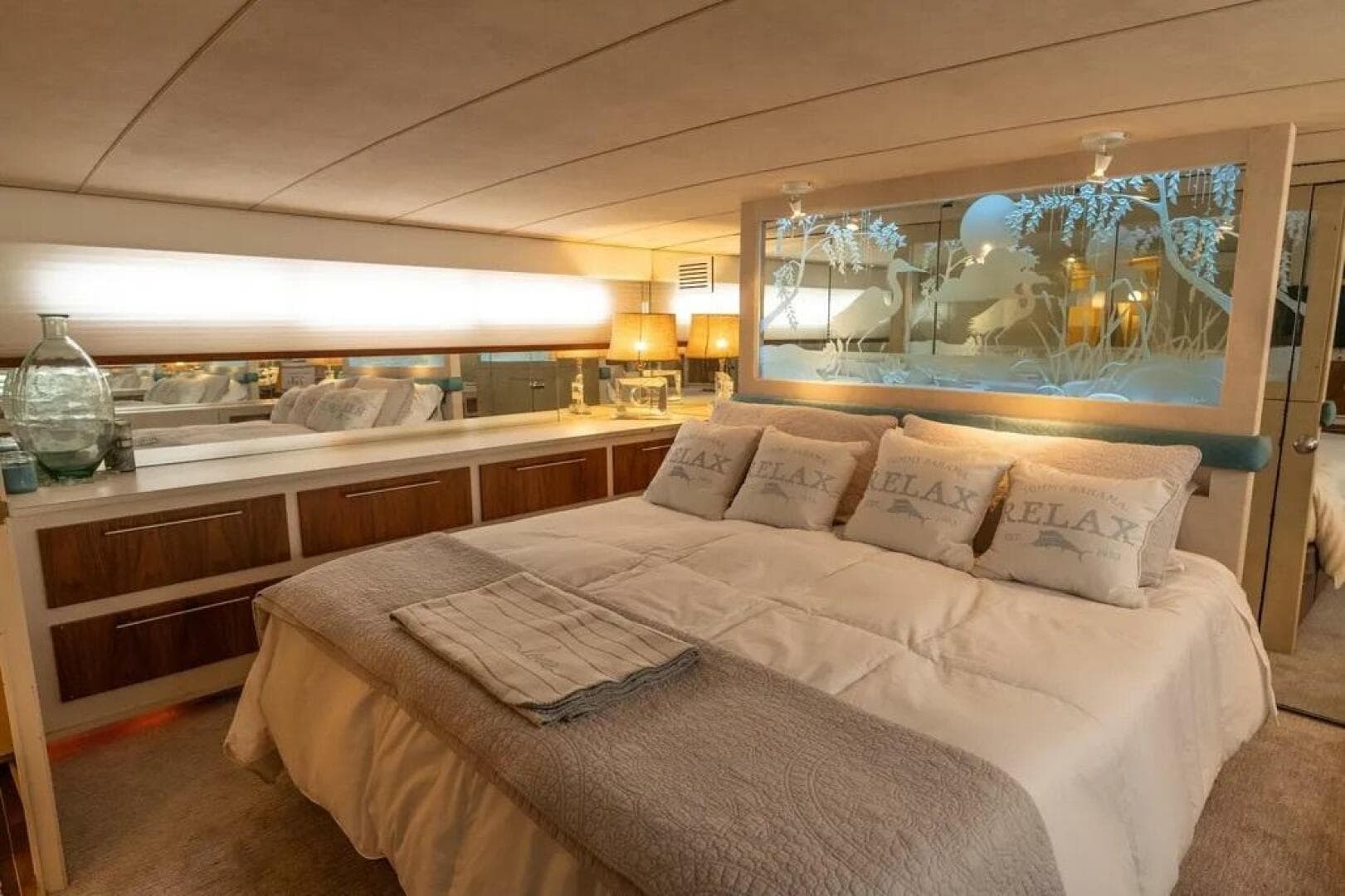 1986 Bertram 58 Flybridge Motor Yacht