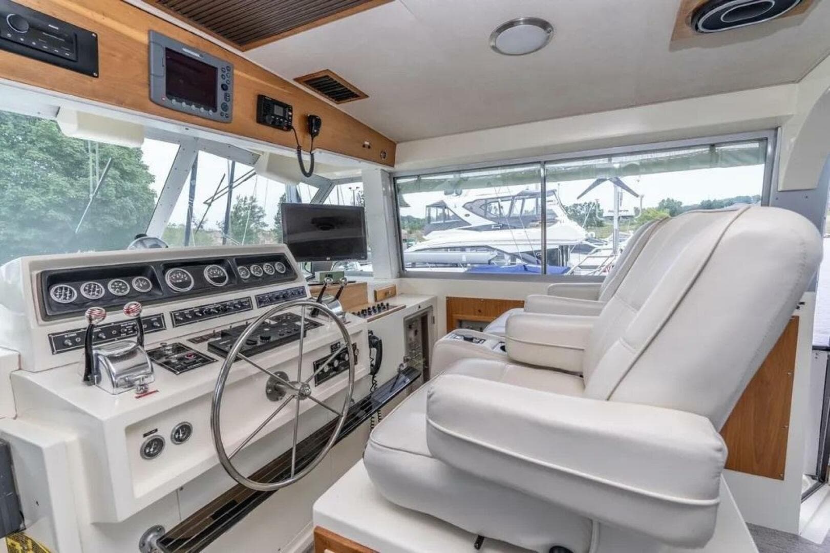 1986 Bertram 58 Flybridge Motor Yacht
