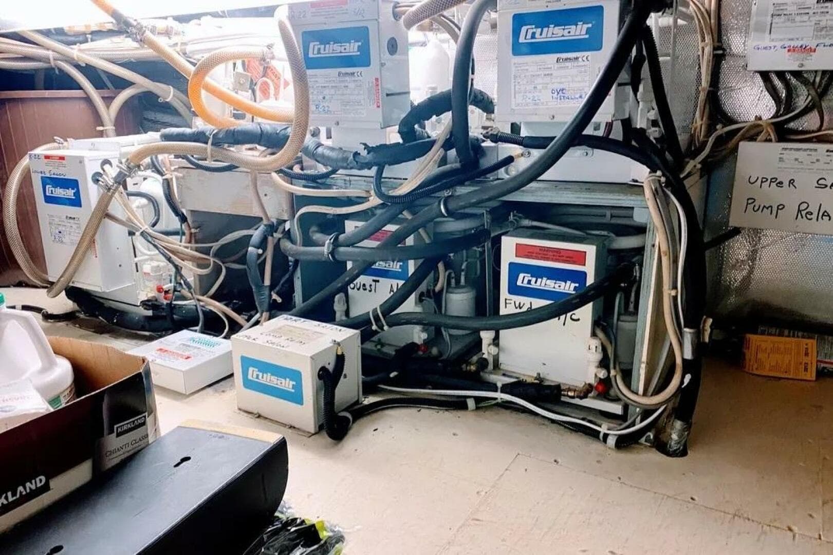 1986 Bertram 58 Flybridge Motor Yacht