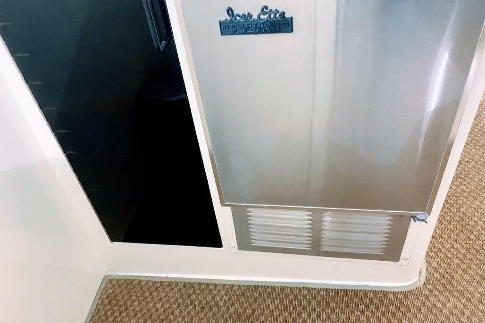 1986 Bertram 58 Flybridge Motor Yacht