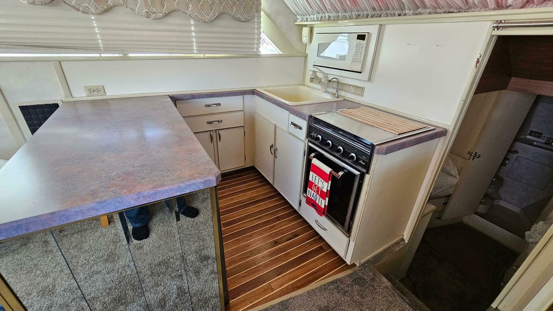 1971 Chris-Craft 47 Commander