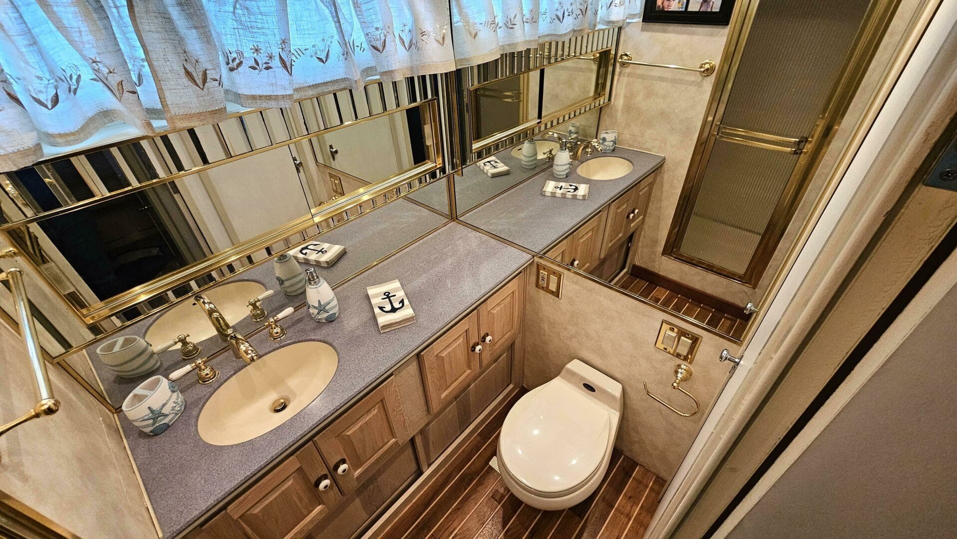 1971 Chris-Craft 47 Commander