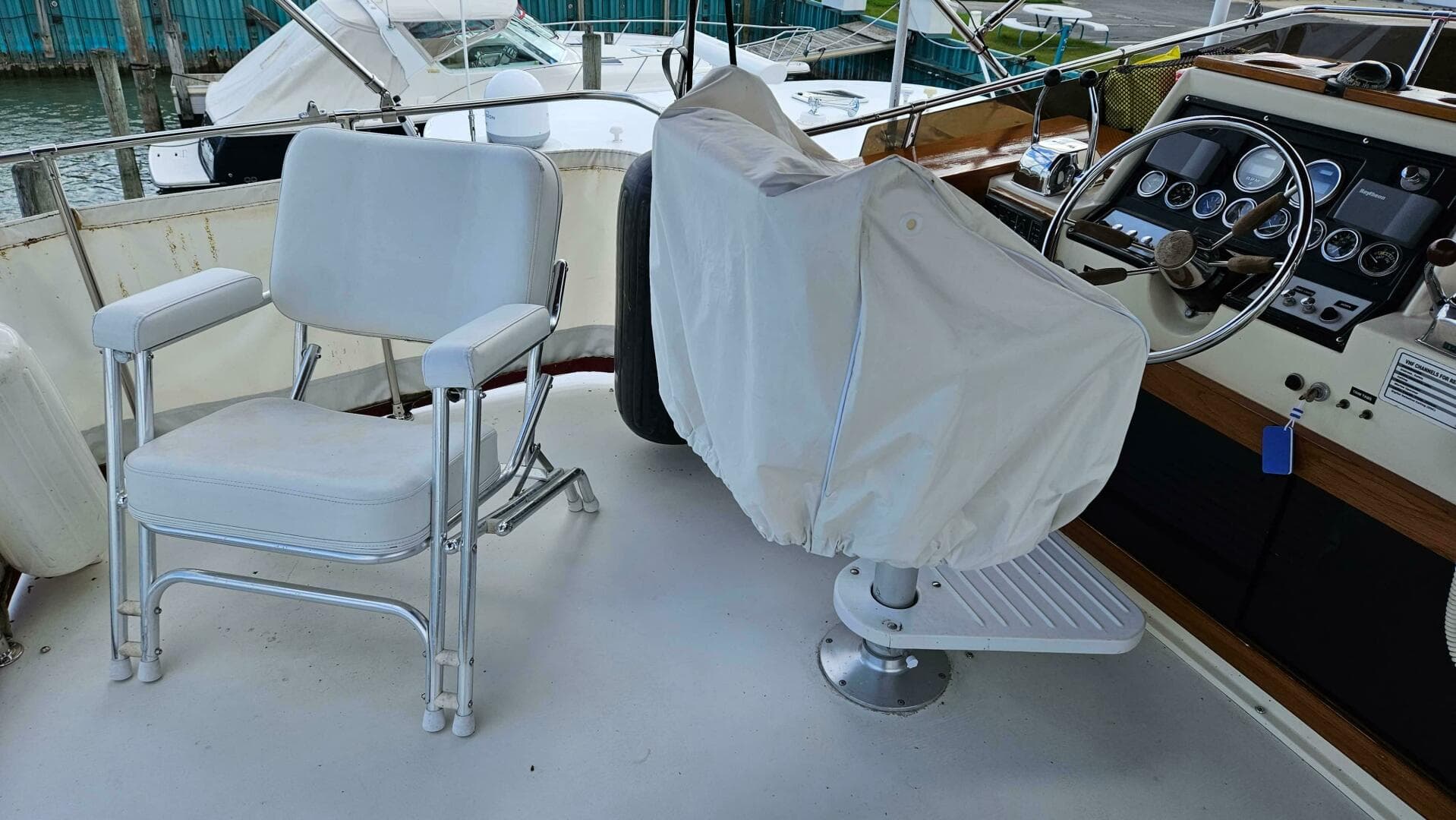 1971 Chris-Craft 47 Commander