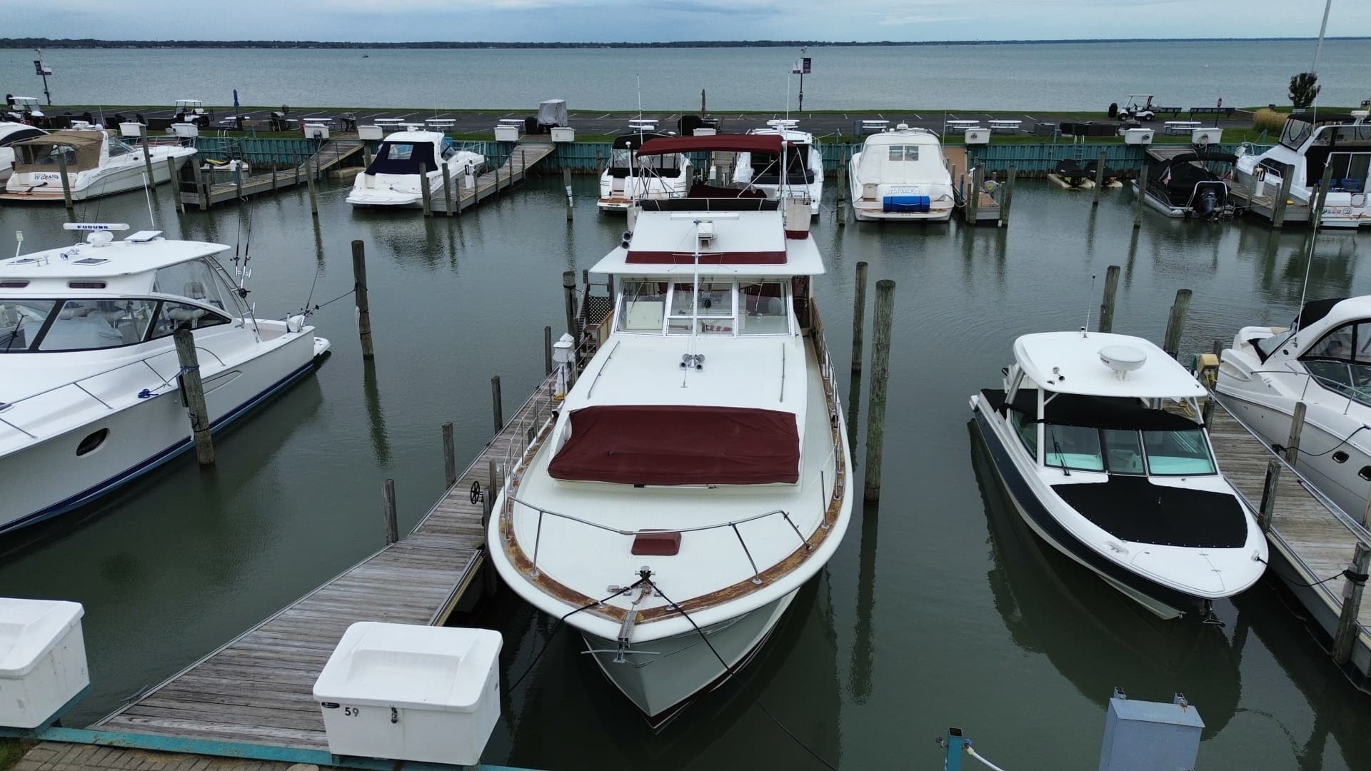 1971 Chris-Craft 47 Commander