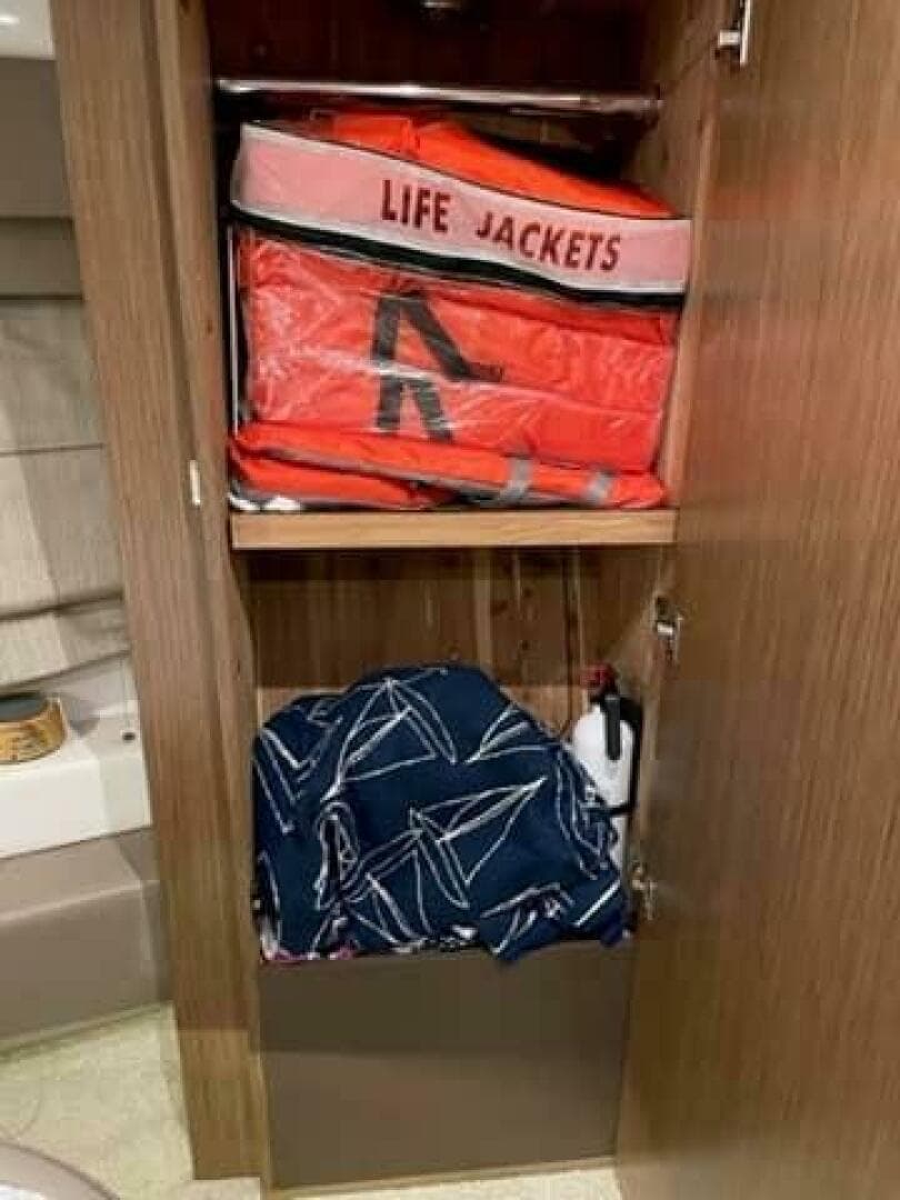 2017 Sea Ray 460 Sundancer