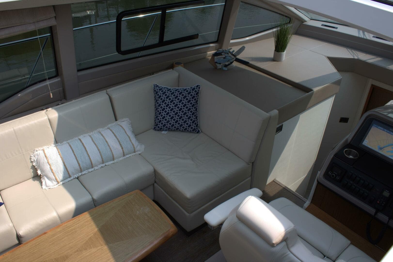 2017 Sea Ray 460 Sundancer