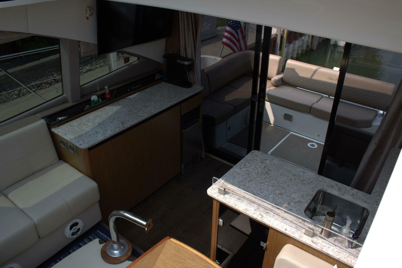 2017 Sea Ray 460 Sundancer