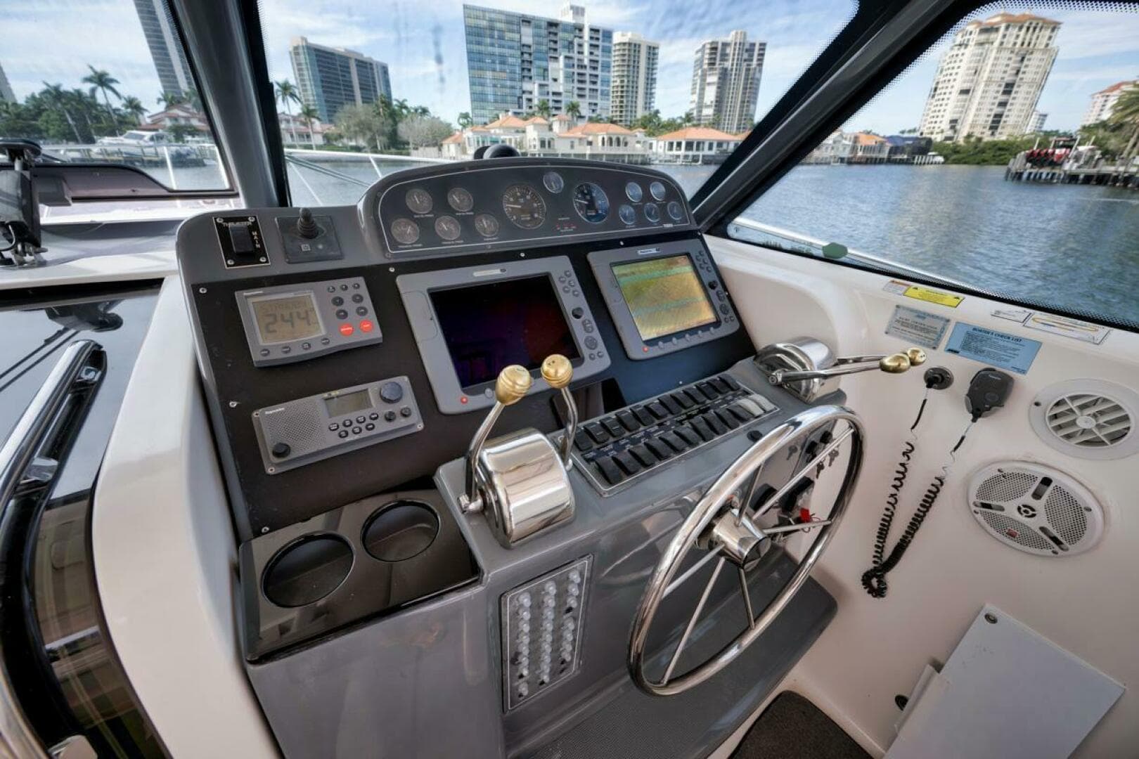 2004 Tiara Yachts 38 Open