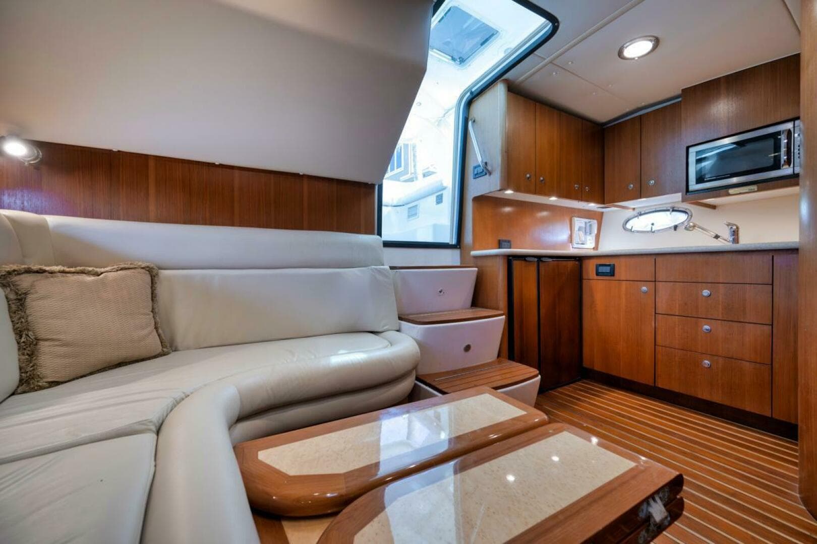 2004 Tiara Yachts 38 Open