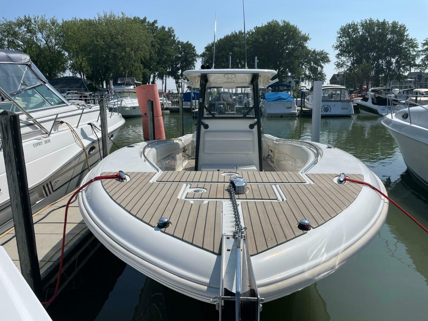 2009 Triton 351 Center Console