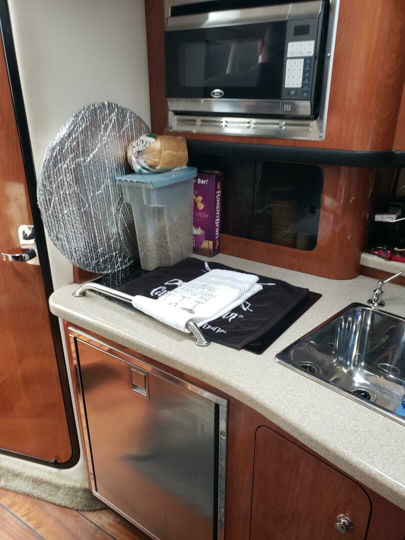 2008 Crownline 340 Cruiser