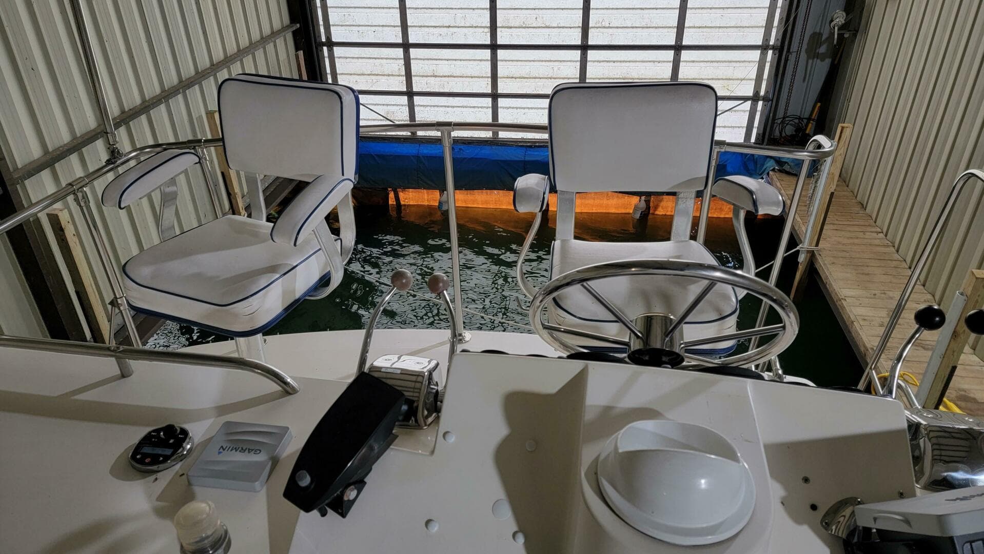 1983 Bertram 33 Flybridge Cruiser