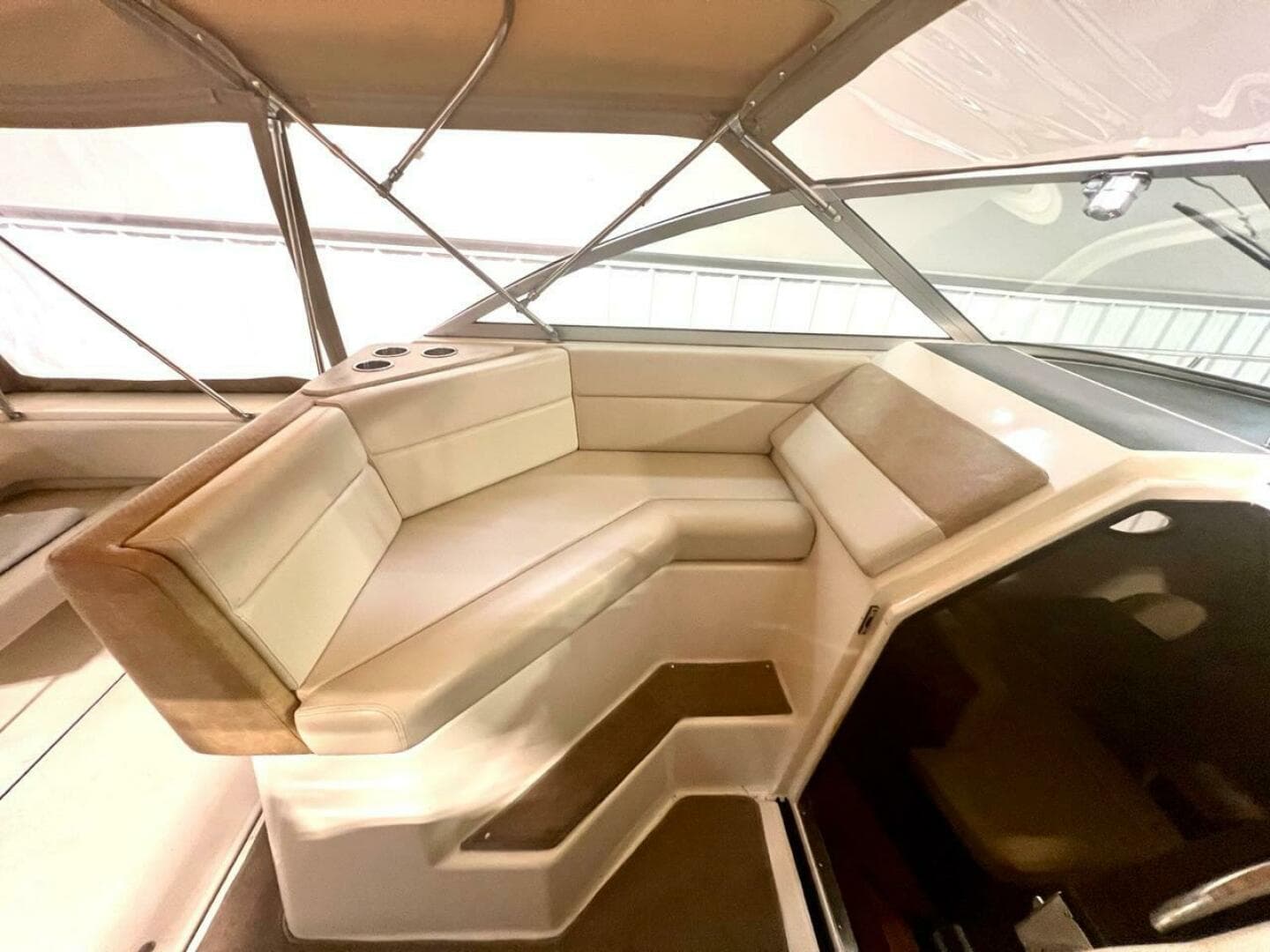 1988 Tiara Sport 310 Sport Cruiser