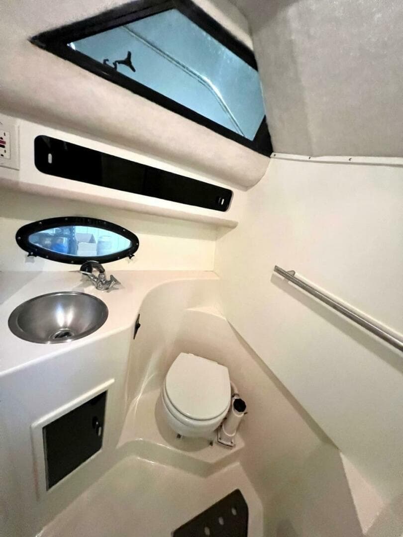 1988 Tiara Sport 310 Sport Cruiser