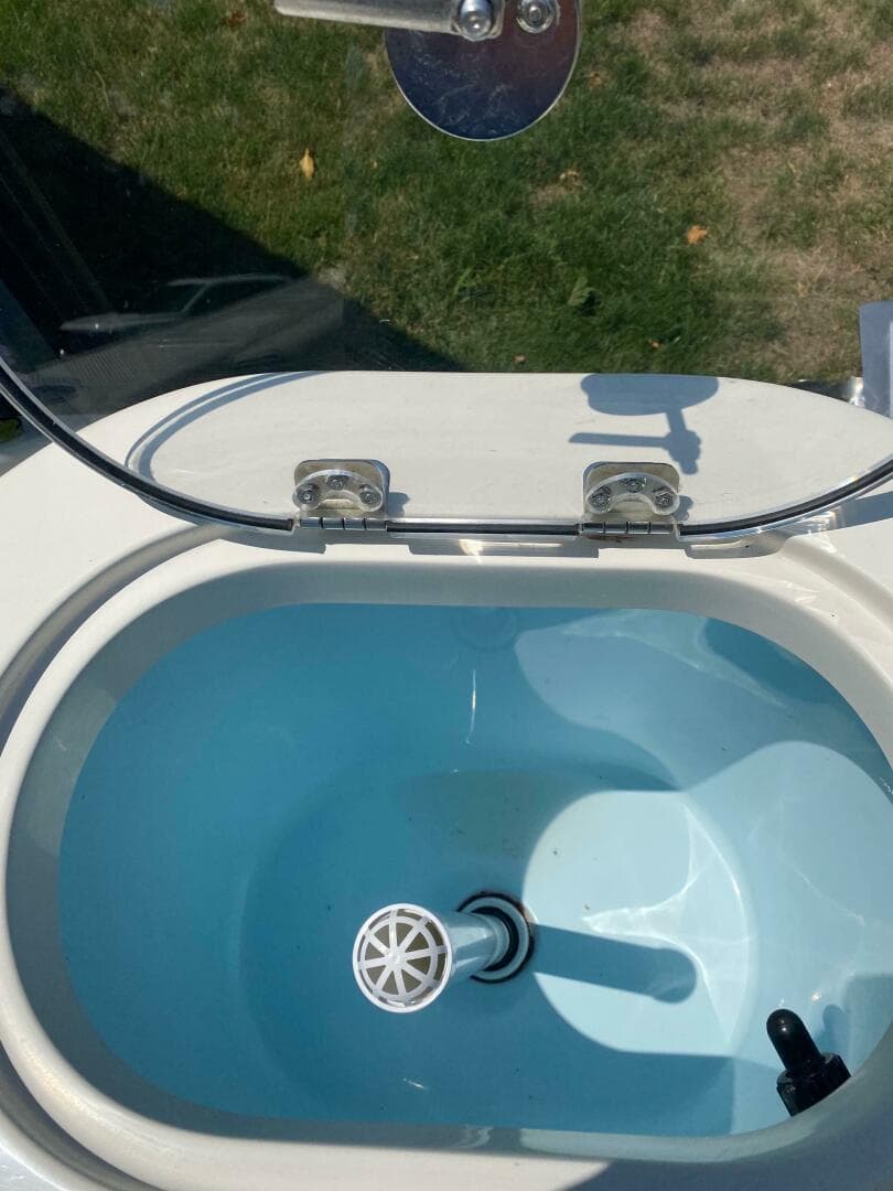 2022 Sailfish 220 Center Console