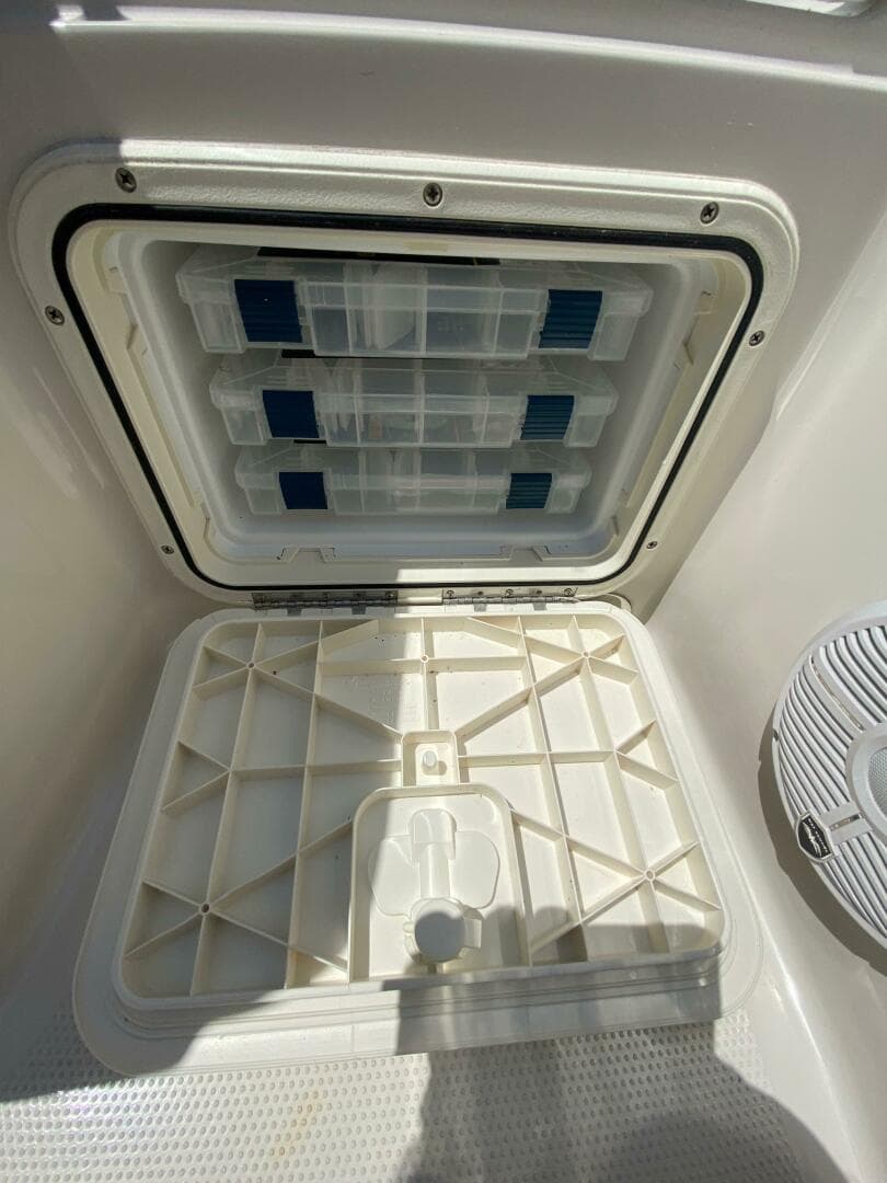 2022 Sailfish 220 Center Console