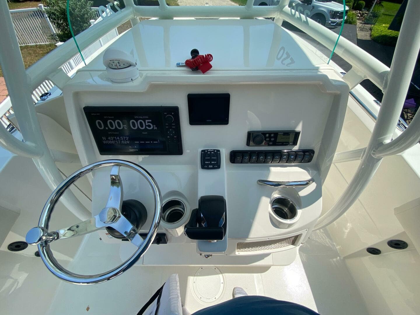 2022 Sailfish 220 Center Console