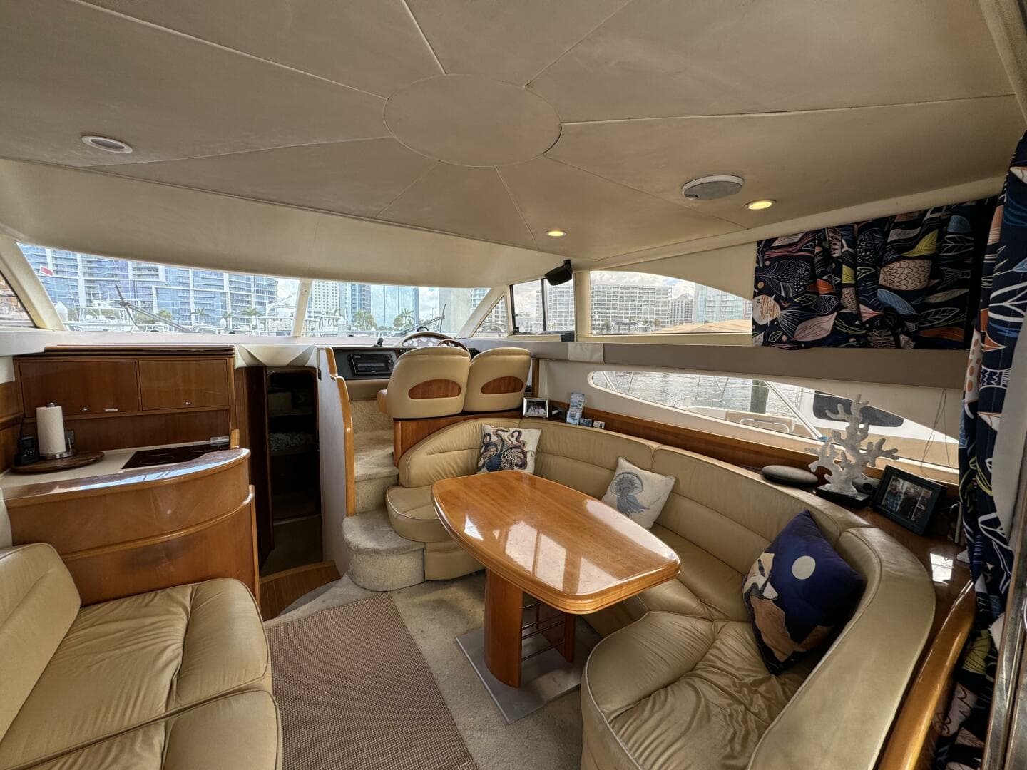 2001 Viking Princess 45 Flybridge
