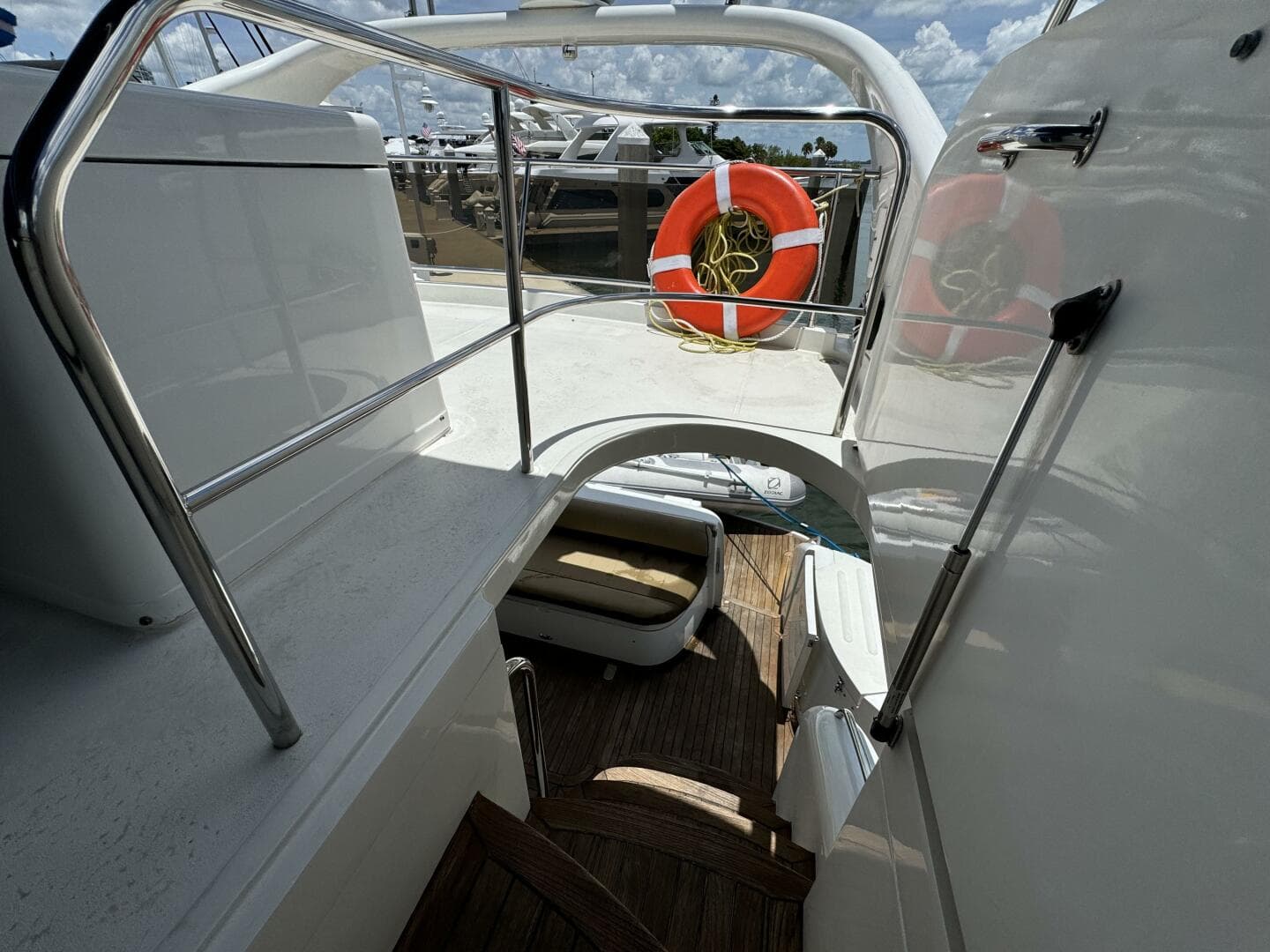 2001 Viking Princess 45 Flybridge