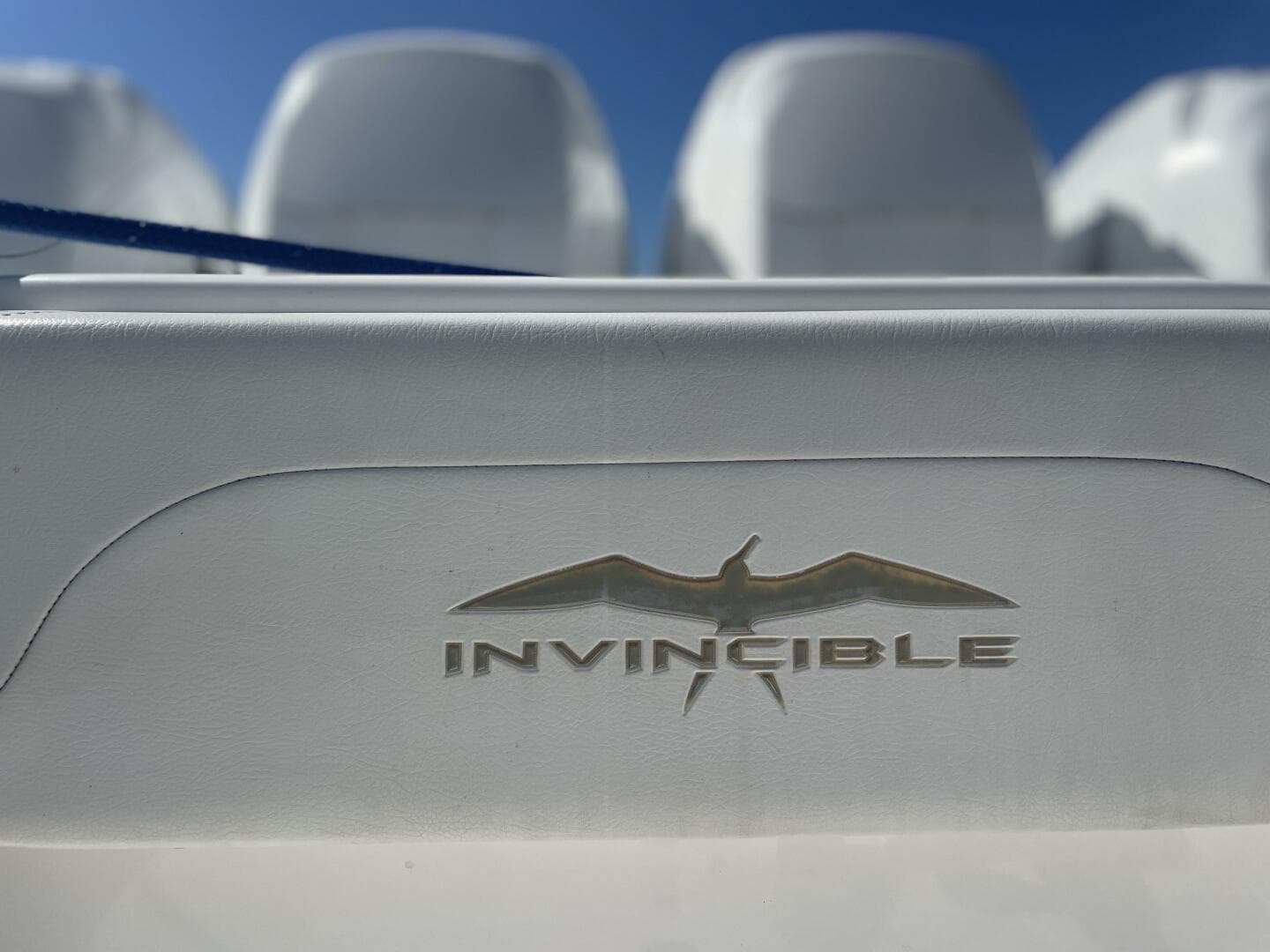2018 Invincible 42 Center Cabin