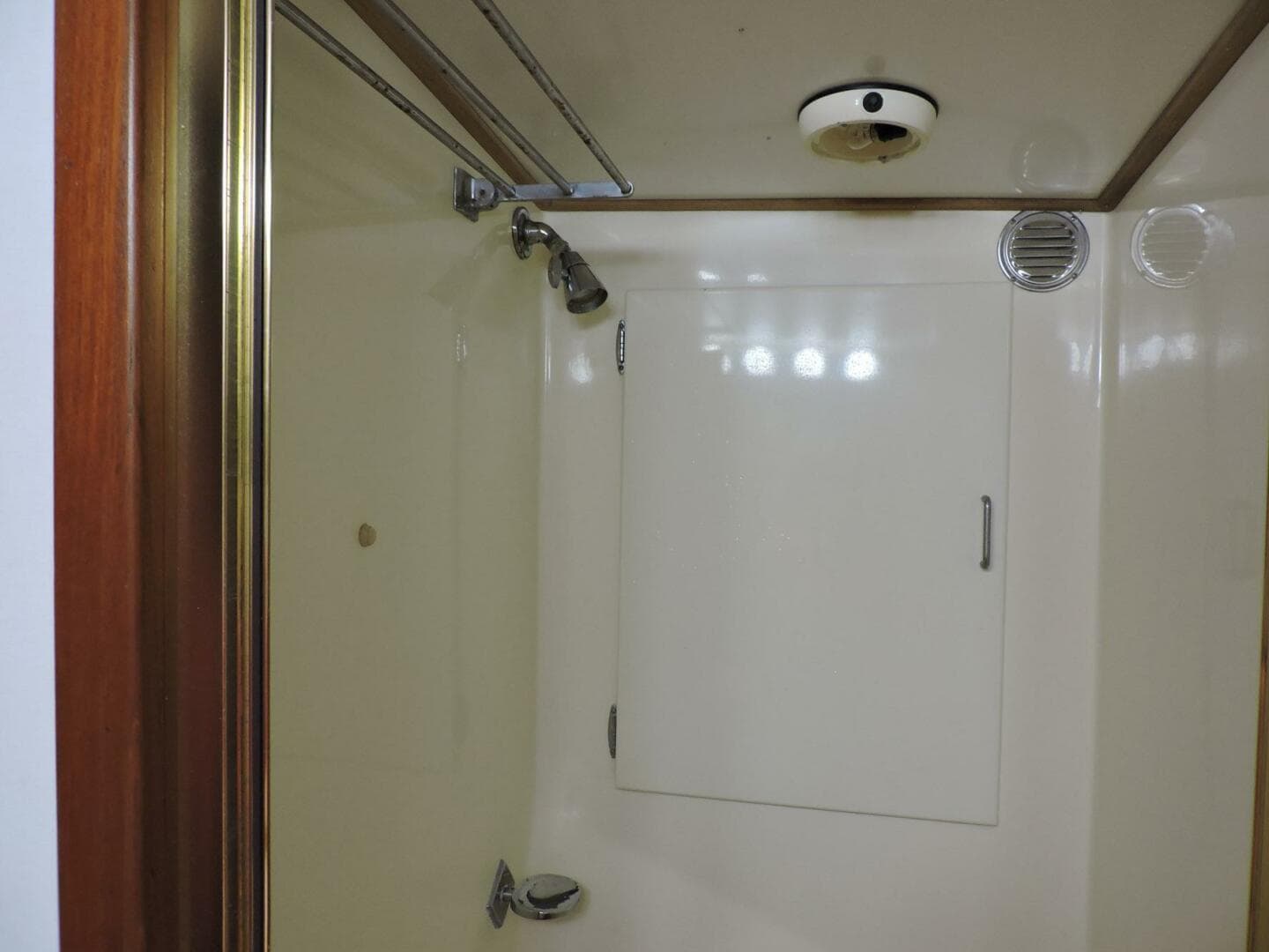 46 Shower Storage